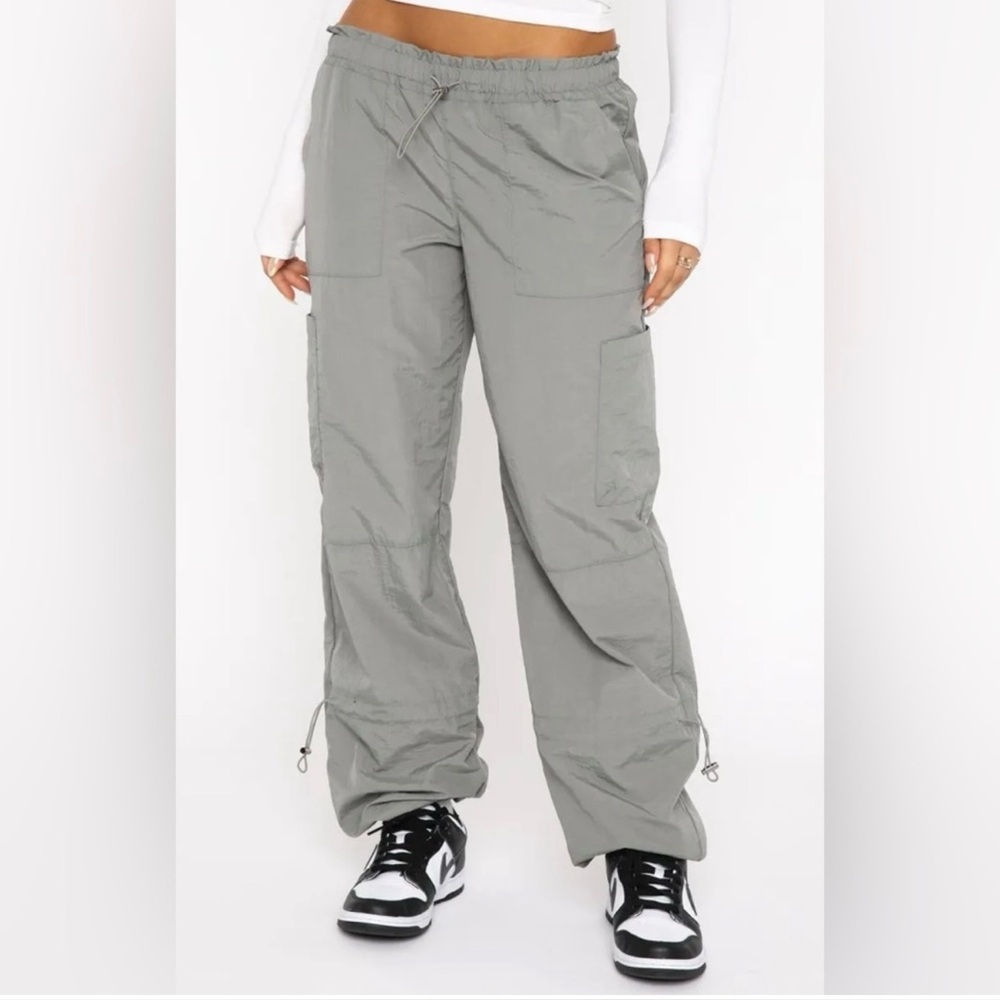 White Fox Boutique Never Blend In Charcoal Gray Cargo Pants Size: Small